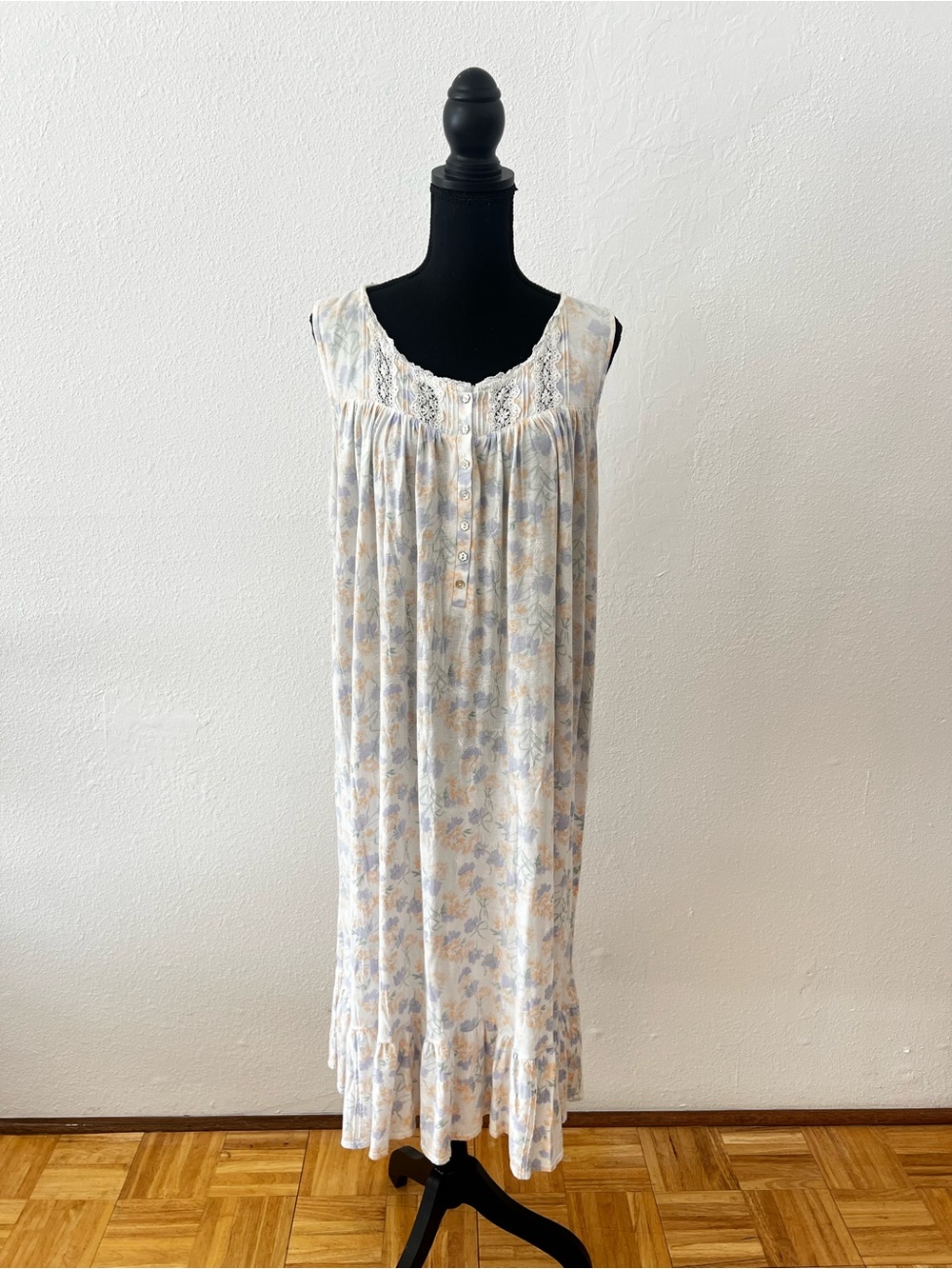 Eileen West Dainty Floral Lace Trimmed Ballet Nightgown Cottagecore Grandmacore